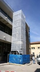 INSTALLATION D'UNE STRUCTURE D'ÉCHAFAUDAGE POUR ASCENSEUR EXTÉRIEUR AIX-EN-PROVENCE