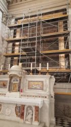 Installation d'un échafaudage pour une rénovation église des charteux à Marseille 13004